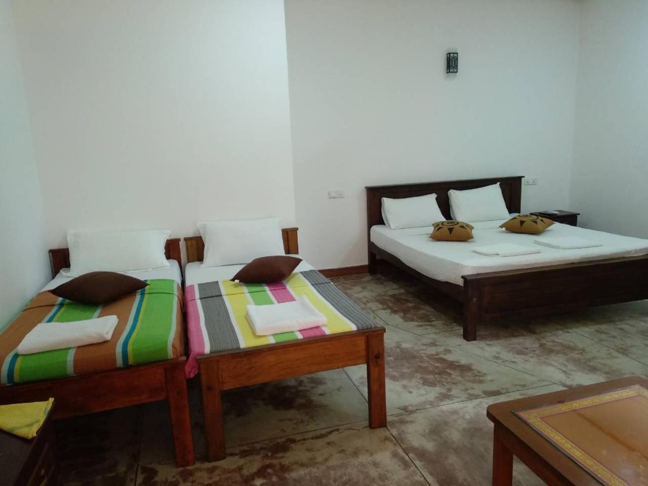 Ocean Gate Negombo Bed & Breakfast Exterior photo